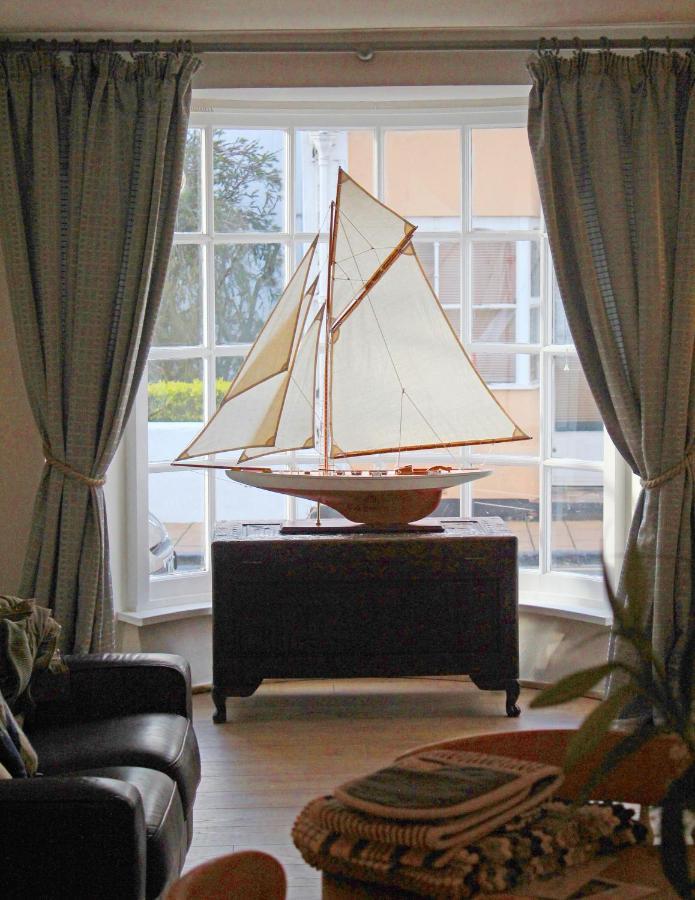 Beautiful Beachside one bedroom apartment Shaldon Extérieur photo