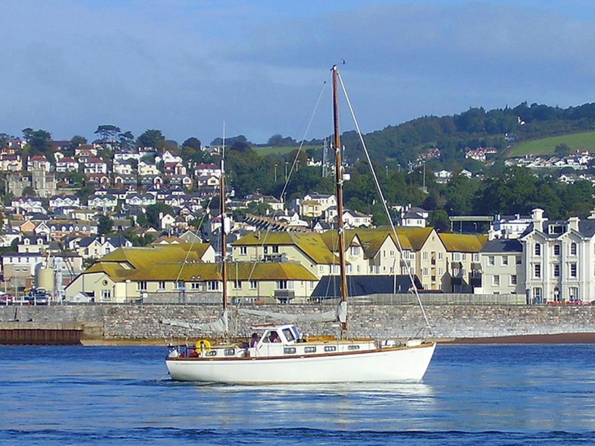 Beautiful Beachside one bedroom apartment Shaldon Extérieur photo